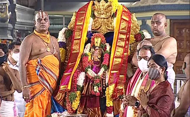 Indra Karan Reddy Attend Seetharamula Kalyanam At Bhadrachalam - Sakshi