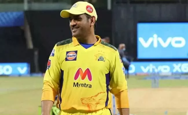 IPL 2021:Pragyan Ojha Reveals Reason Why Dhoni Never Wishes His Teammates - Sakshi