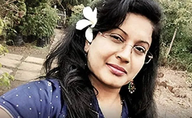 Mumbai Doctor Dies Of Covid Hours After Farewell Post On Facebook - Sakshi