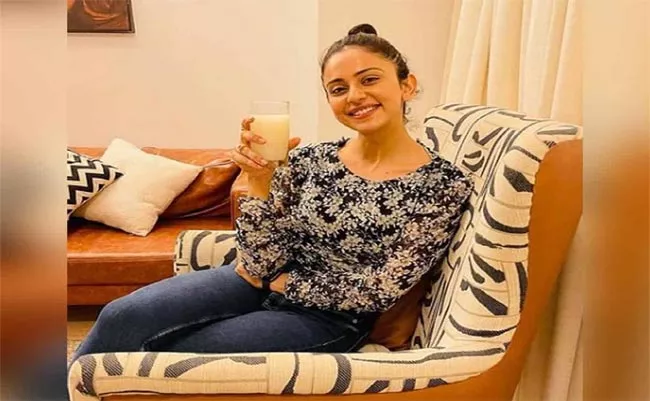 Rakul Preet Singh Suggests A Healthy Drink To Beat Summer Heat - Sakshi