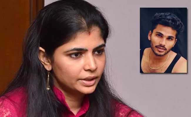 Singer Chinmayi Takls About Fun Bucket Bhargav Molestation Case - Sakshi