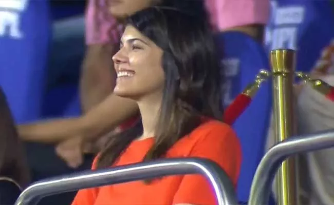 IPL 2021: Fans Trolls SRH CEO Kavya Maran Laughs After SRH Win Viral - Sakshi