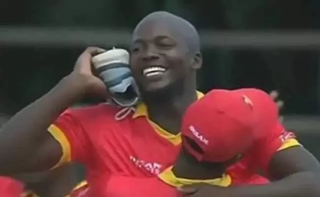 Zimbabwe Bowler Hilarious Celebration With Sore After Getting Wicket - Sakshi