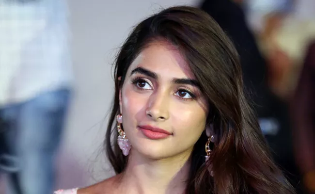 Pooja Hegde Tests Coronavirus Positive - Sakshi