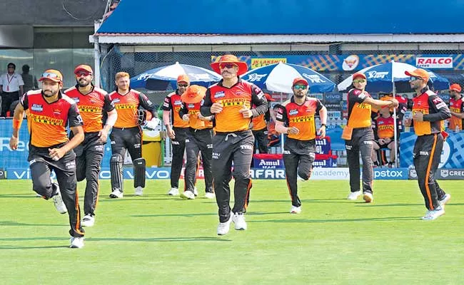 Sunrisers Hyderabad vs Delhi Capitals Match Today - Sakshi