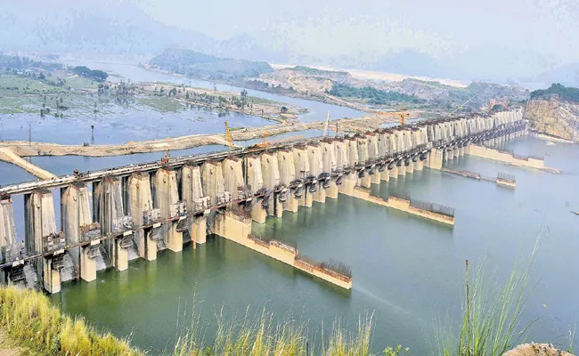 Union Finance Ministry has approved reimbursement of Rs 333 crore for Polavaram - Sakshi