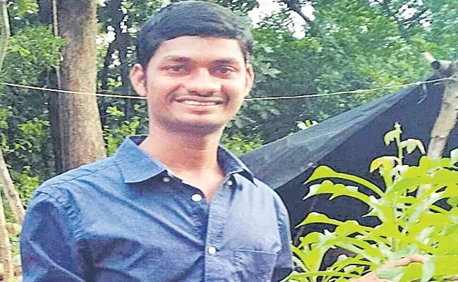 Paka Srikanth Deceased With Corona In Nalgonda District - Sakshi