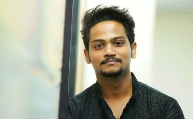 Youtube Star Shanmukh Jaswanth Monthly Income Will Leave You In Shock - Sakshi