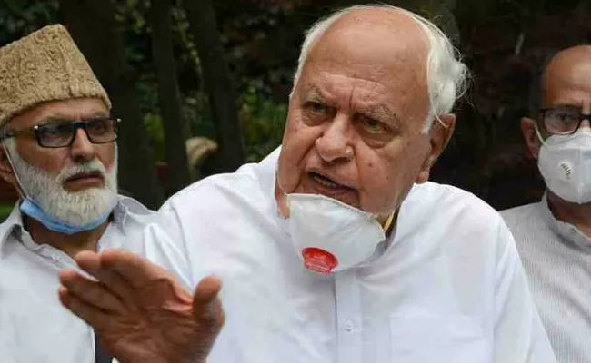 Former CM Farooq Abdullah Hospitalised In SriNagar - Sakshi