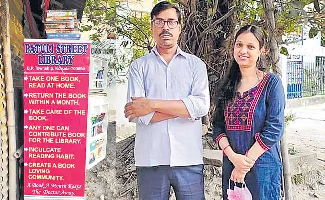 Kolkata free street library from old fridge - Sakshi