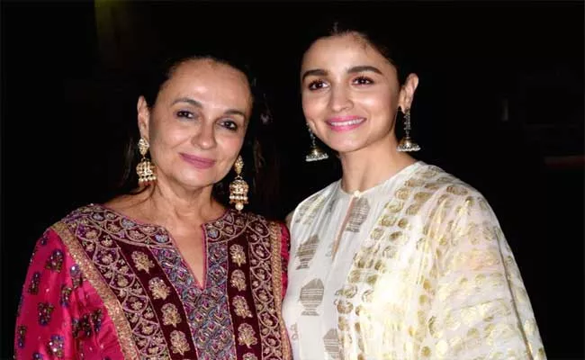 Alia Bhatt Mother Soni Razdan Gets Scare After Daughter Tests Covid-19 Positive - Sakshi