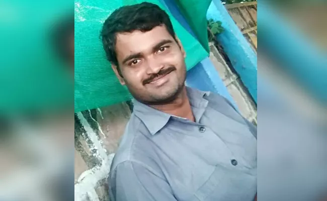 Dumb Man Died With Heart Attack In Karimnagar - Sakshi