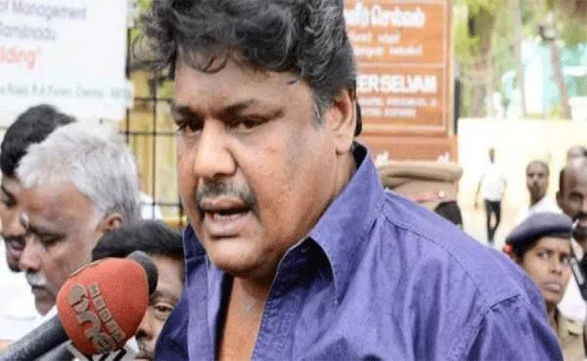 Actor Mansoor Ali Khan Gets Advance Bail Over Remarks On COVID vaccine - Sakshi