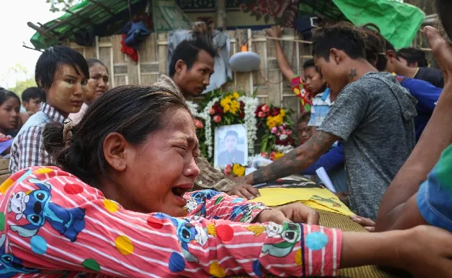 Myanmar death toll edges up to 550 as online crackdown tightens - Sakshi