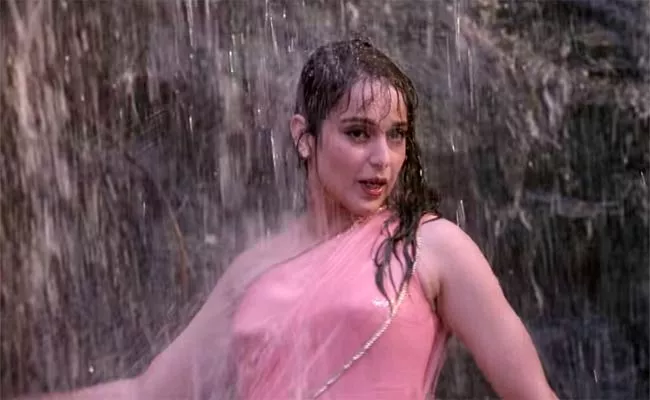 Thalaivi Movie: Kangana Ranaut Shot In Rain For 16 Hours - Sakshi