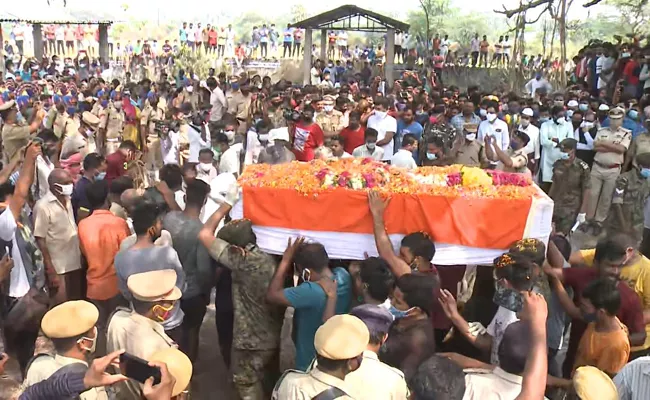 Funeral Of Amar Jawan Jagadish In Vizianagaram District - Sakshi