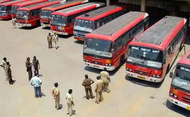 KSRTC Strike Government Warns Workers Allows Private Buses - Sakshi