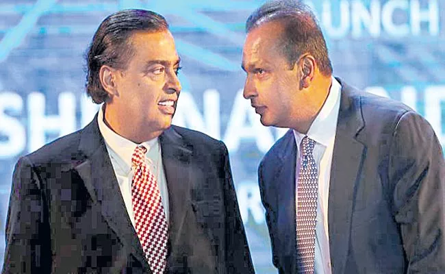 Sebi slaps Rs 25 Crore Fine On Ambanis In 2000 Case - Sakshi