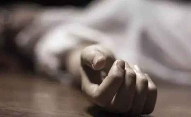 Man Killed For Having Extra Marital Affair With Married Women In Warangal District - Sakshi