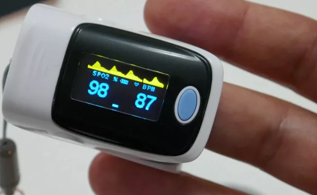 COVID-19: Here is What You Need to Know Before Buying Pulse Oximeter - Sakshi