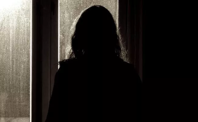 Mother Attempt Suicide After Daughter Decided To Live With Lover - Sakshi