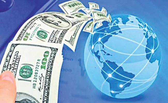 India received 83 billion dollers in remittances in 2020 - Sakshi