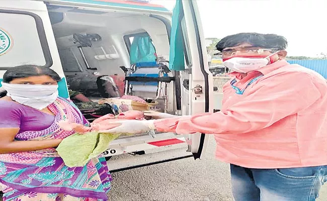 Ambulance Driver Delivered A Woman - Sakshi