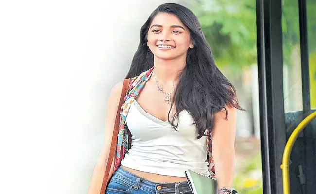 Pooja Hegde to play a stand up comedian in Most Eligible Bachelor - Sakshi