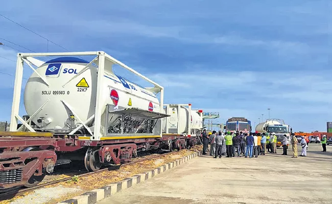 Two oxygen tankers reached to Krishnapatnam port - Sakshi