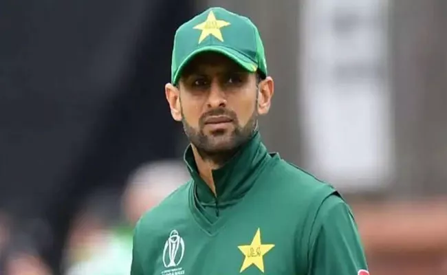 Shoaib Malik Slams PCB They Dont Listen Captain Over Selection Criteria - Sakshi