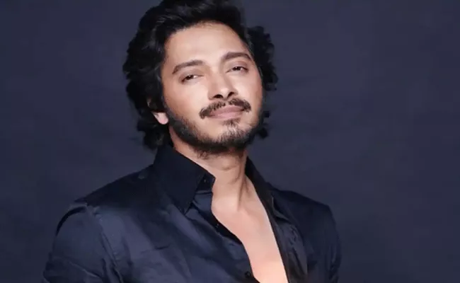 Shreyas Talpade About Being Backstabbed By Bollywood Friends - Sakshi