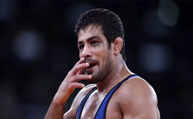 Delhi Police Announce Rs 1 Lakh Reward For Info To Wrestler Sushil Kumar - Sakshi