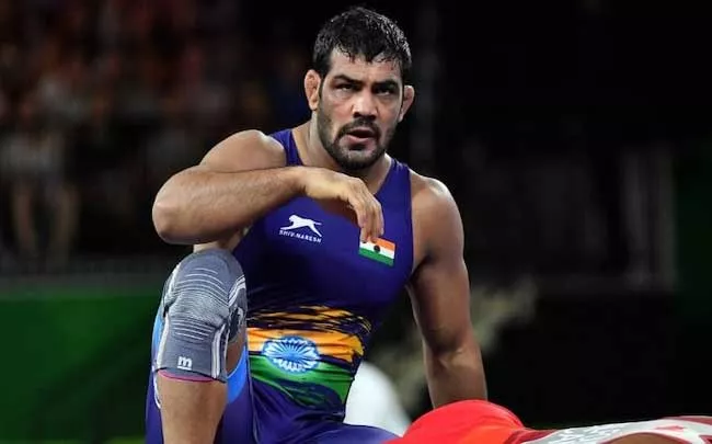 Delhi Police announces Rs 1 lakh cash reward for information on Sushil Kumar - Sakshi