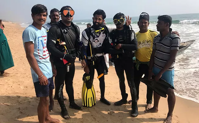 Livin Adventures: History Finding Under Ocean In Visakhapatnam - Sakshi