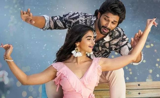 Allu Arjun Butta Bomma Song Hits Four Million Likes - Sakshi