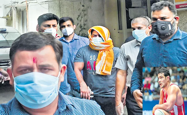 Delhi Police Arrests Wrestler Sushil Kumar In Sagar Rana Murder Case - Sakshi