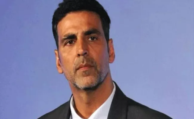 Akshay Kumar To Provide Months Ration To 3600 Dancers - Sakshi