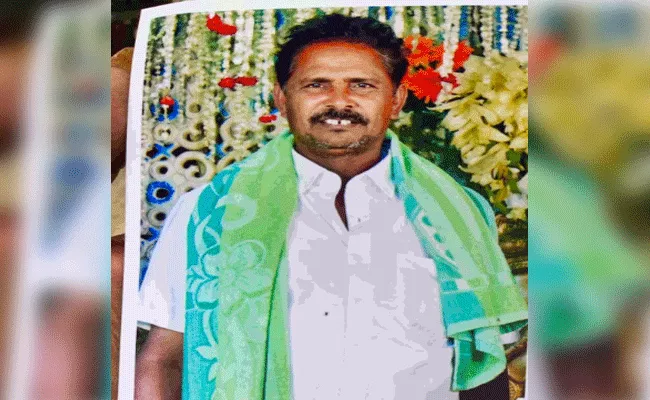 East Godavari: Missing Man Found Dead In Well - Sakshi