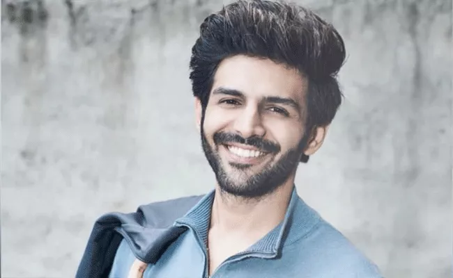 Kartik Aaryan Out From Red Chillies Project And Returns Two Crore Rupees - Sakshi