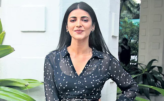 Shrutihasan‌ says Feel Social Responsibility - Sakshi