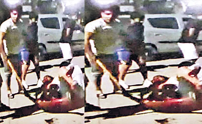 Sushil Kumar Image Shows He Attacked Young Wrestlers Who Succumbs - Sakshi