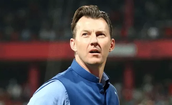 IPL 2021: Brett Lee Shocked At Warners Snub From SRH Playing XI - Sakshi