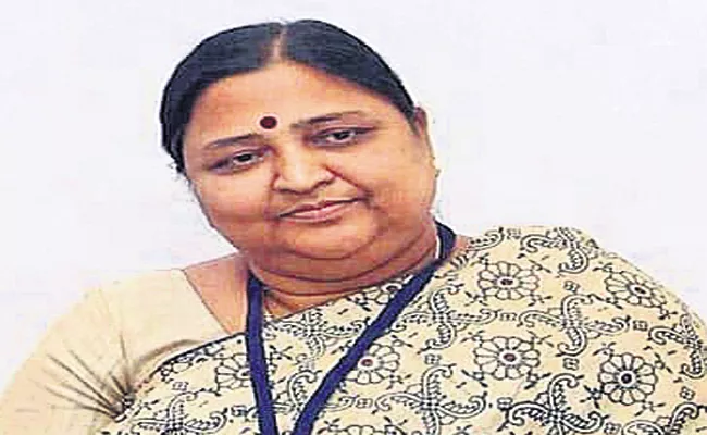 Panabaka Lakshmi Controversial comments for Defeat in Tirupati by-election - Sakshi