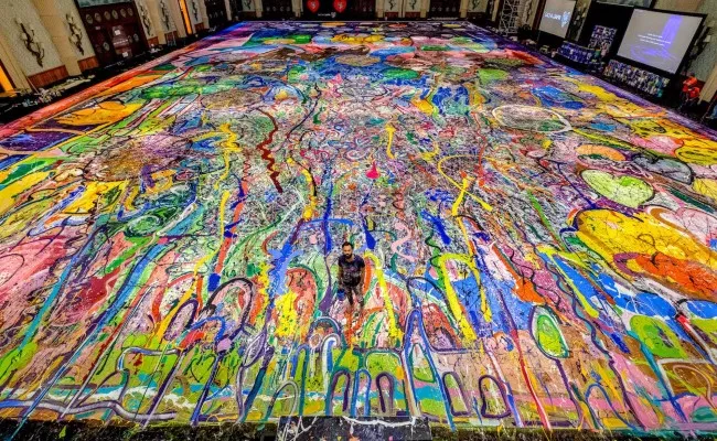 Worlds largest painting created in Dubai by Sacha Jafri - Sakshi