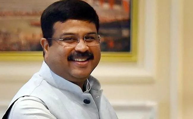 Union Minister Dharmendra Pradhan Praised AP CM YS Jagan - Sakshi