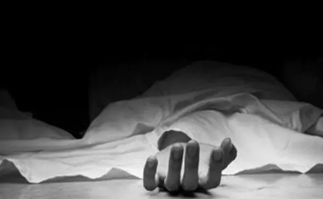 Ahmedabad: Black Fungus Old Man Poisons Self Death Covid 19 - Sakshi