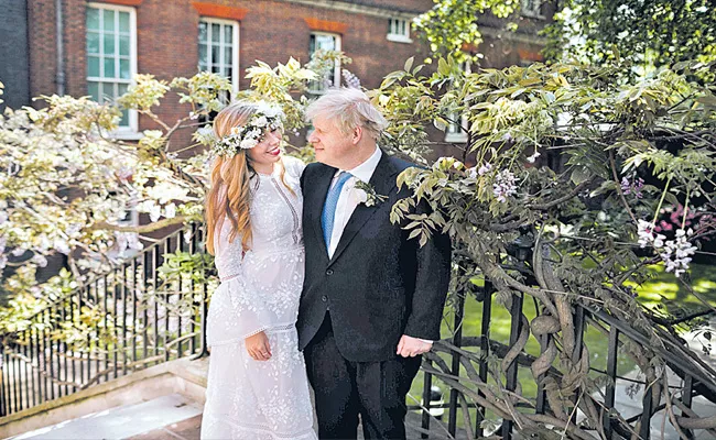 Boris Johnson Marries Fiancee Carrie Symonds Secret Ceremony - Sakshi