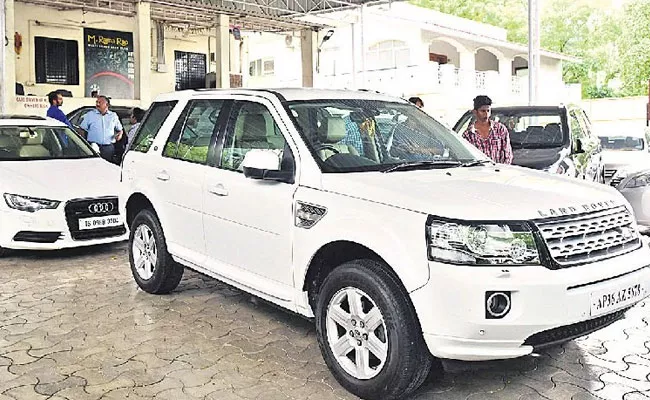 Full demand for second hand luxury cars - Sakshi