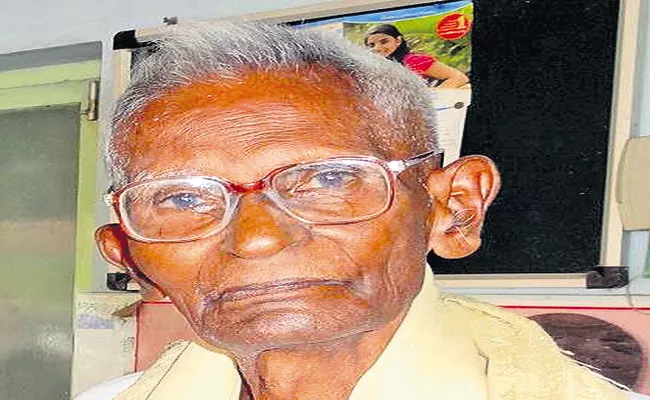 Freedom fighter Pavuluri Sivaramakrishnaiah passes away - Sakshi