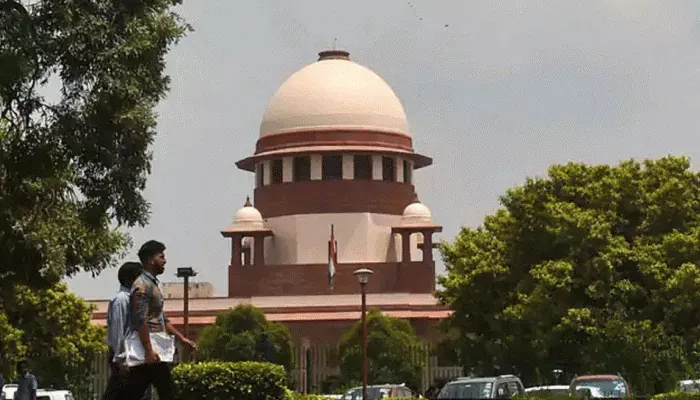 SC On Contempt Notice Issued by Delhi HC to Centre - Sakshi